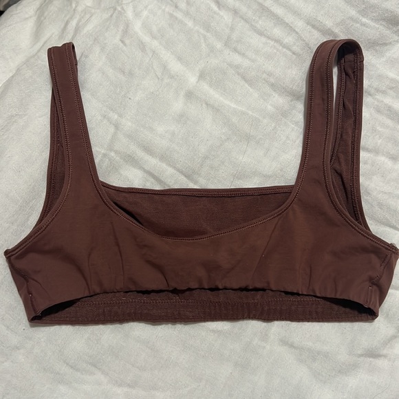 SKIMS Body Basics Wide Neck Bralettes Garnet Small - Picture 4 of 4